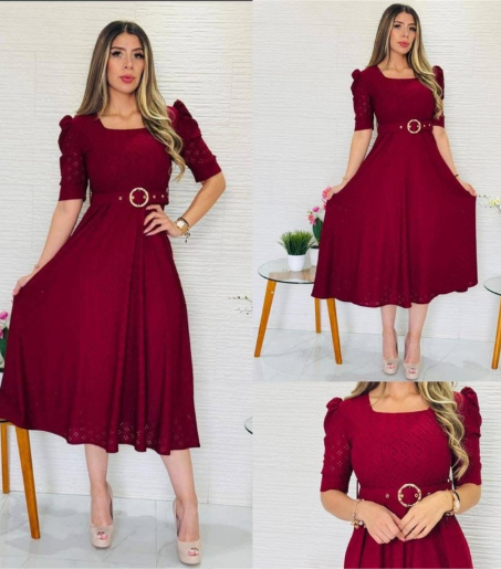 Vestido midi Eyelet fabric color vino con cinturón
